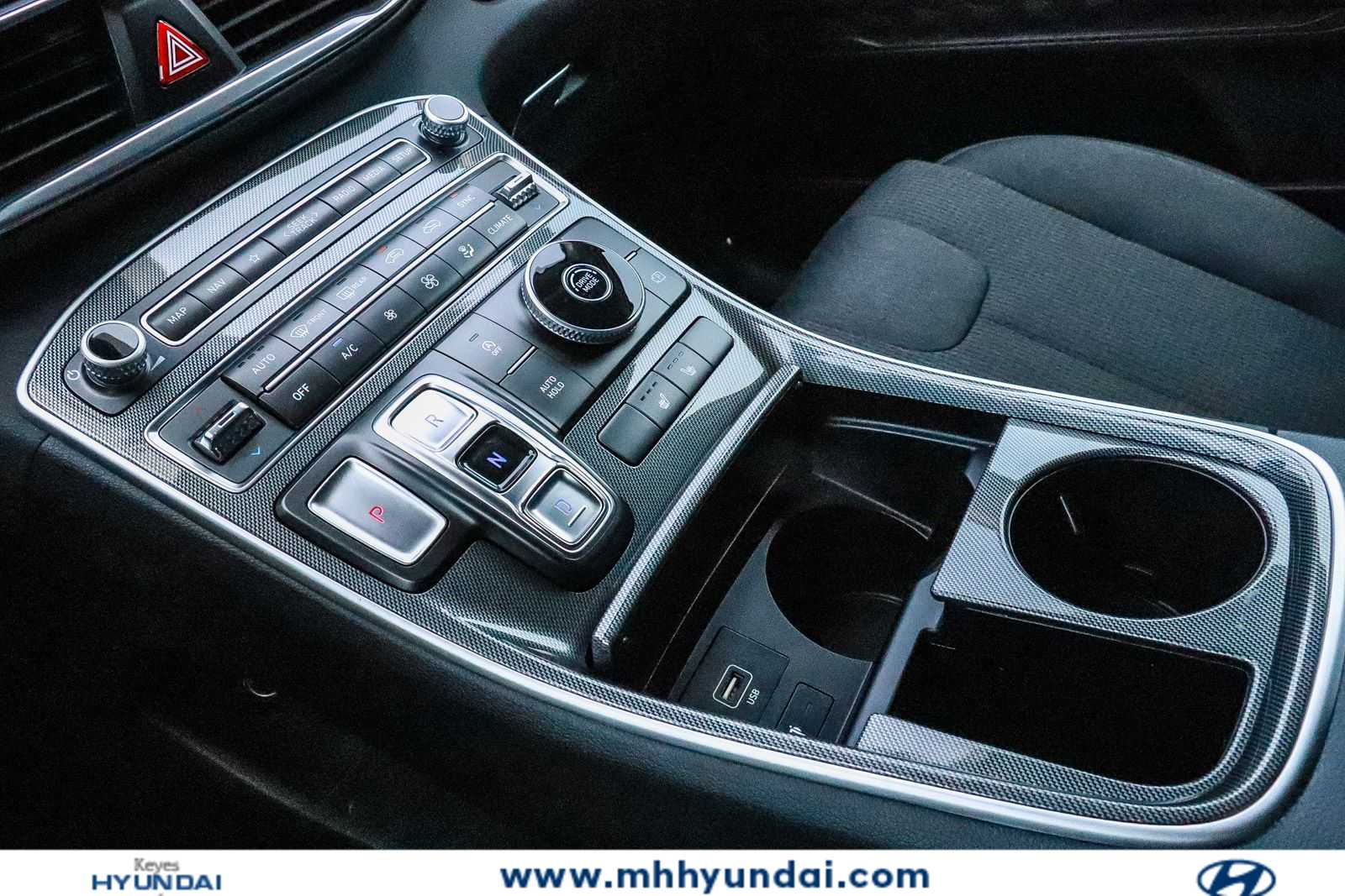 Thumbnail: 2023 Hyundai Santa Fe - 17