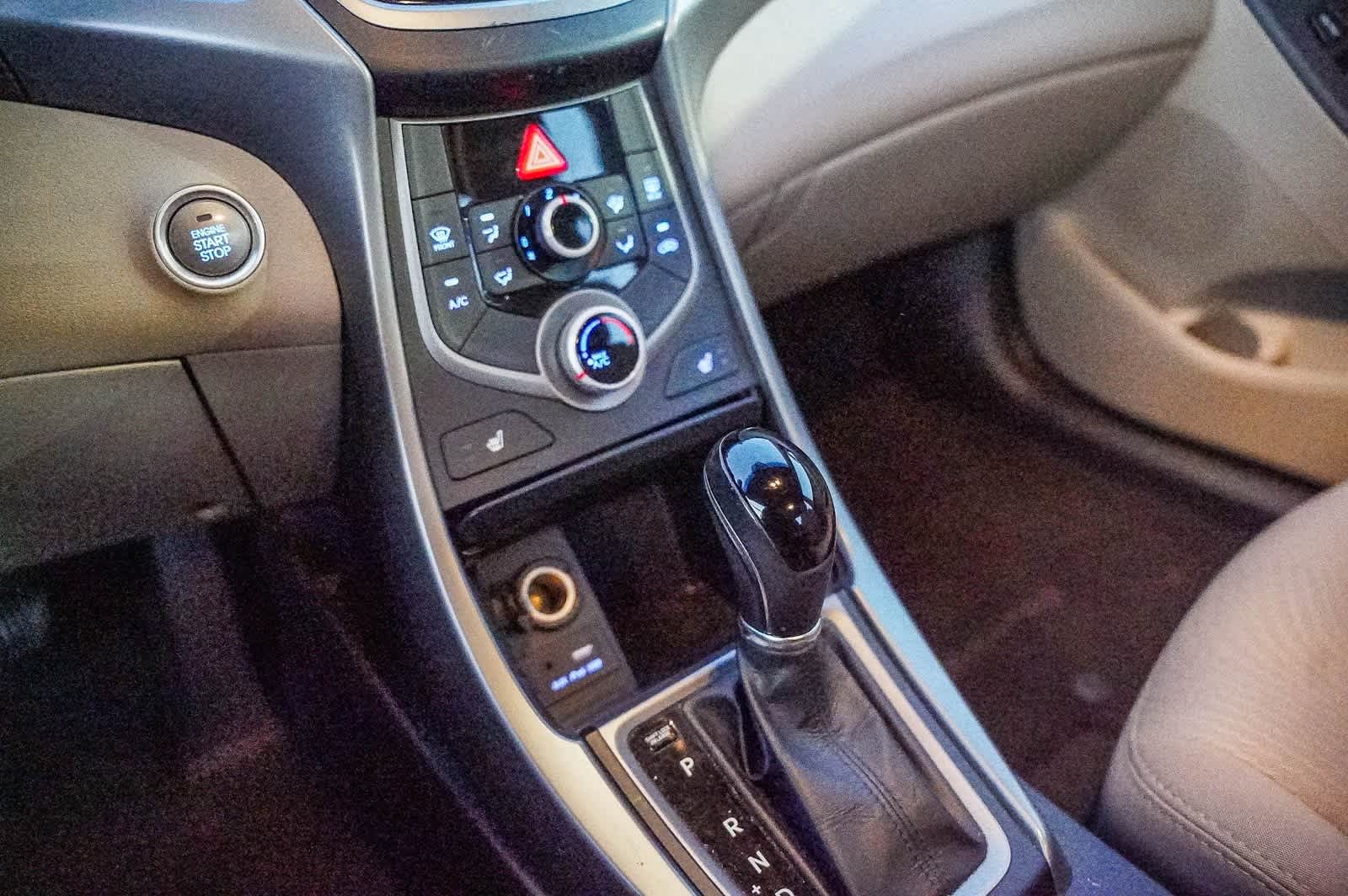 Thumbnail: 2016 Hyundai Elantra - 22