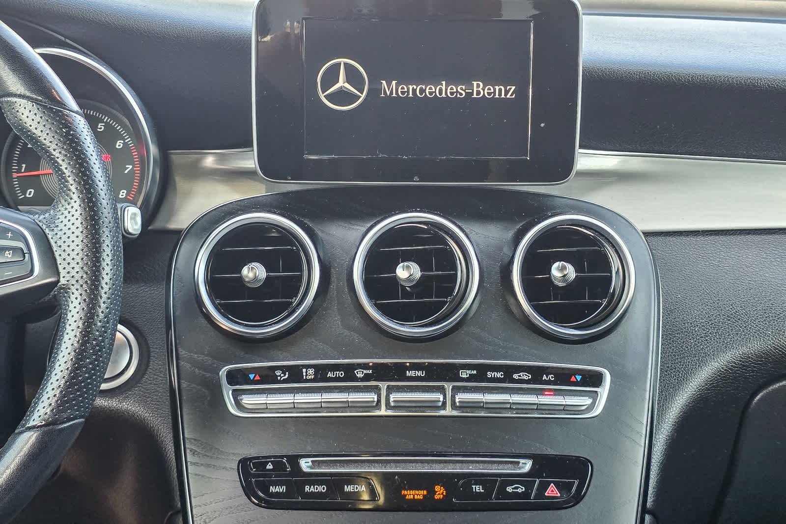 Thumbnail: 2019 Mercedes-Benz GLC - 15