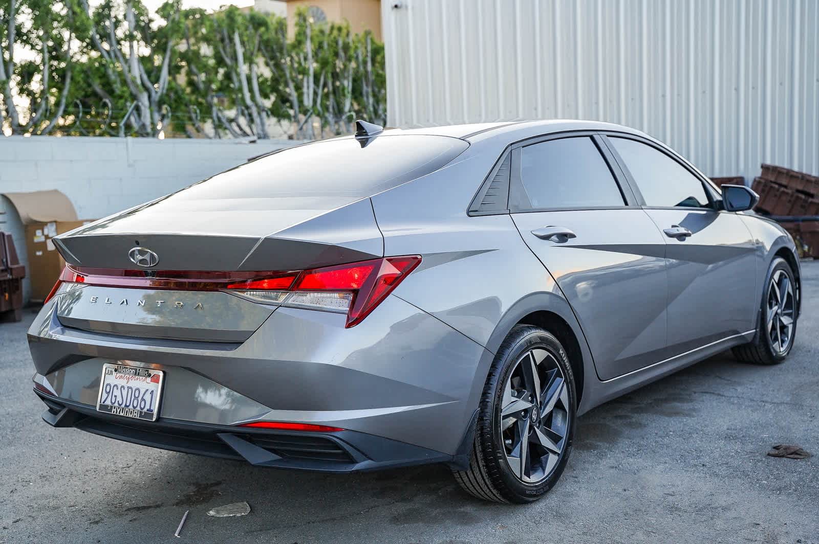 Thumbnail: 2023 Hyundai Elantra - 8