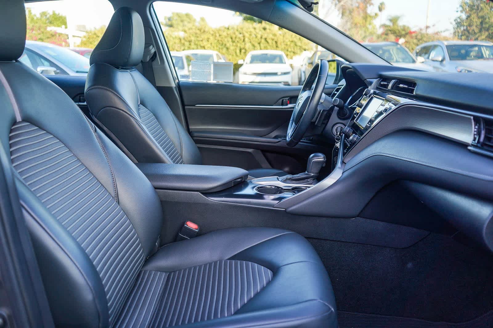 Thumbnail: 2019 Toyota Camry - 16