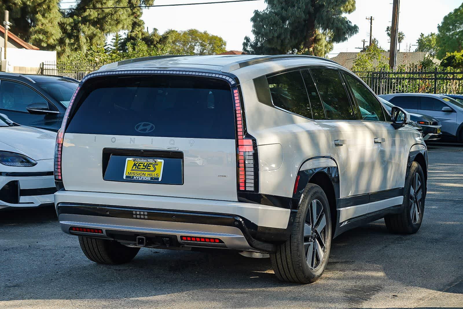 Thumbnail: 2026 Hyundai Ioniq - 4