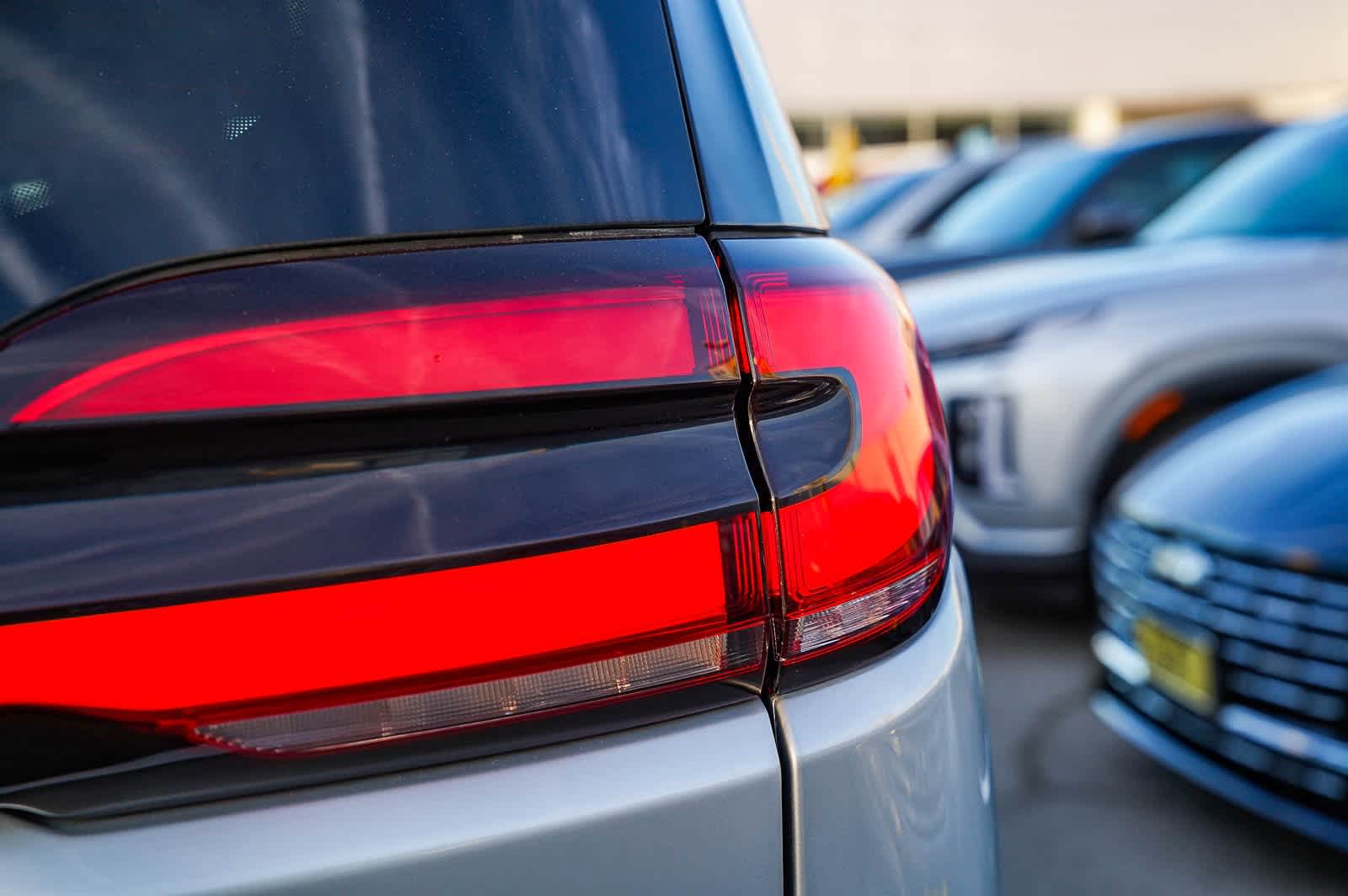 Thumbnail: 2023 Chrysler Pacifica - 11