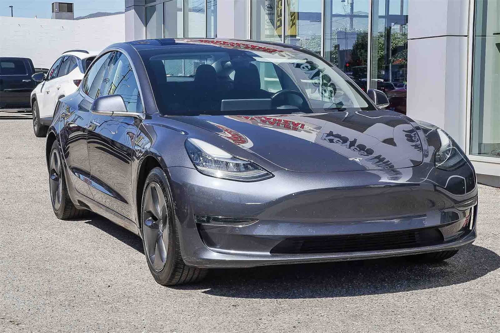 Thumbnail: 2018 Tesla Model 3 - 3