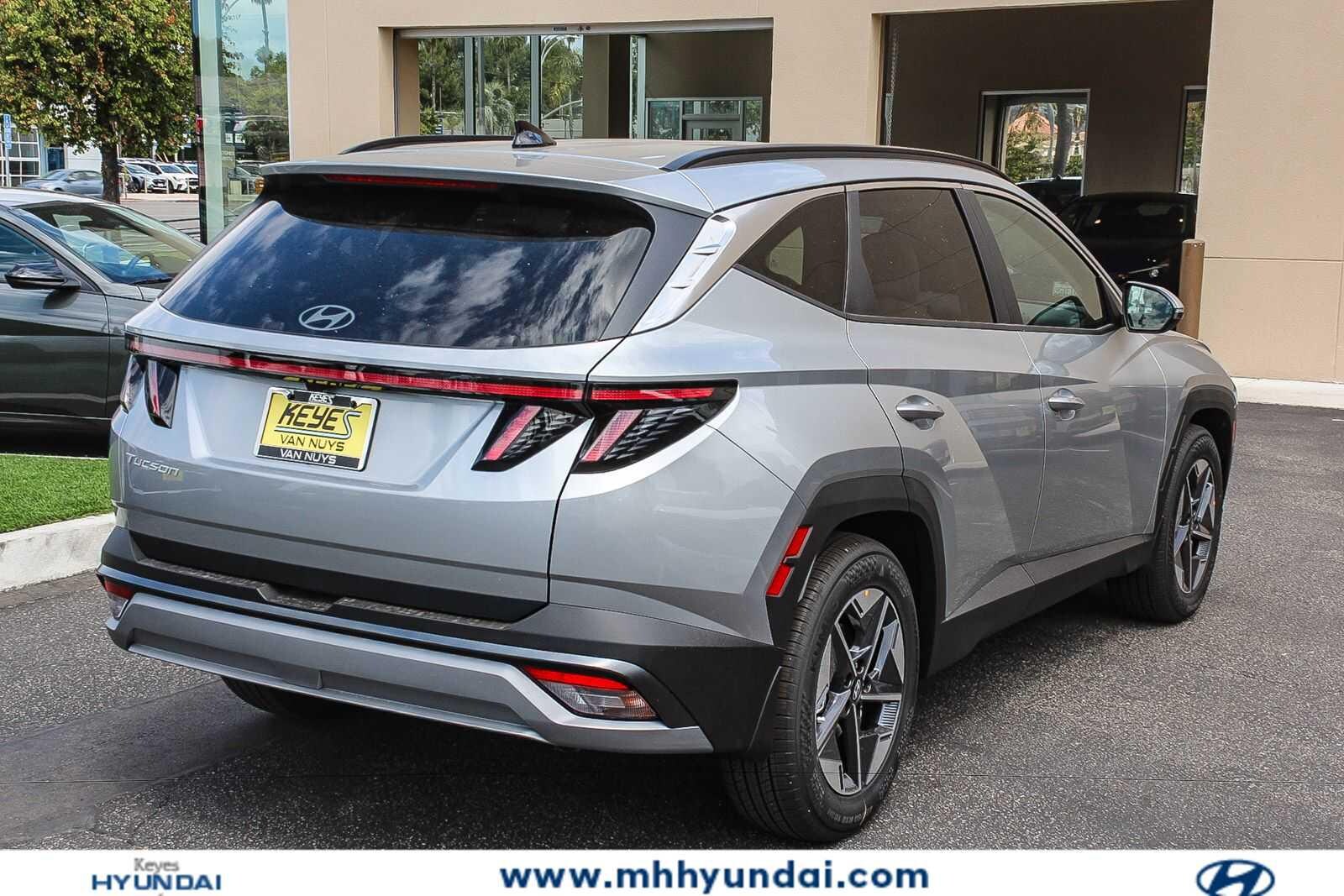 Thumbnail: 2026 Hyundai Tucson - 4
