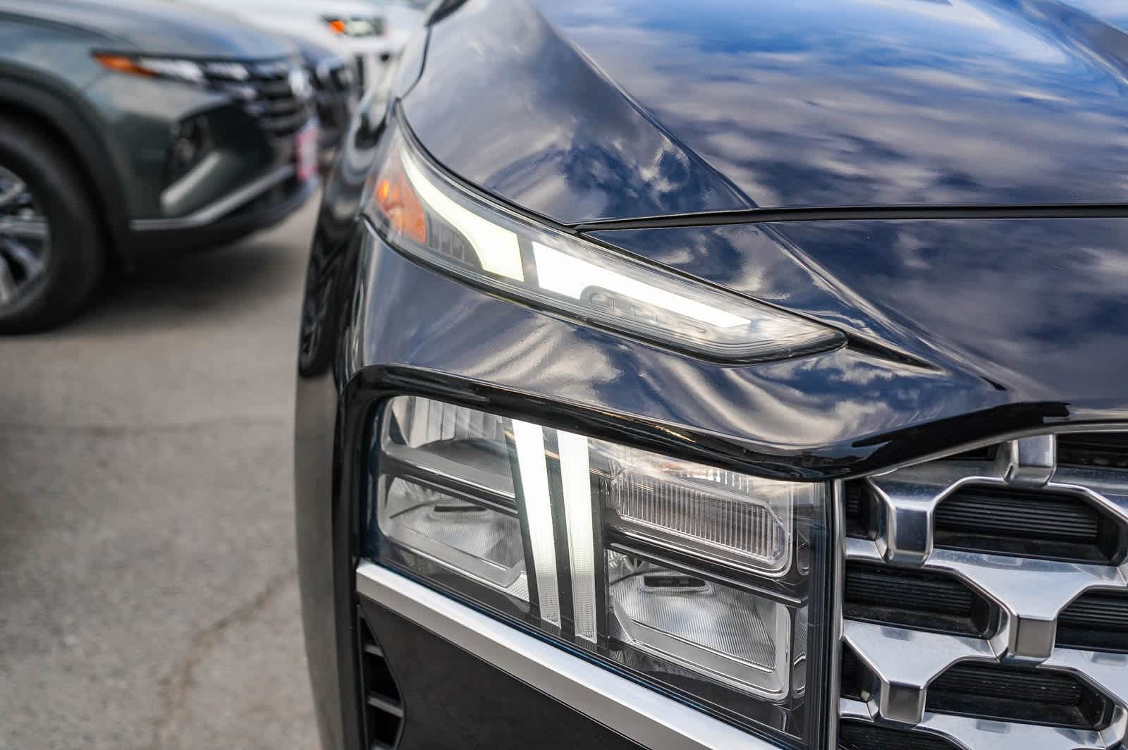 Thumbnail: 2022 Hyundai Santa Fe - 10