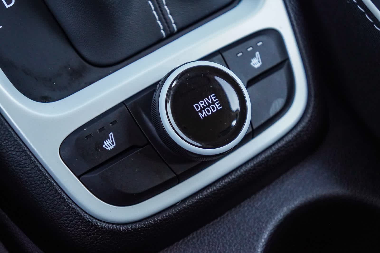 Thumbnail: 2024 Hyundai Venue - 22