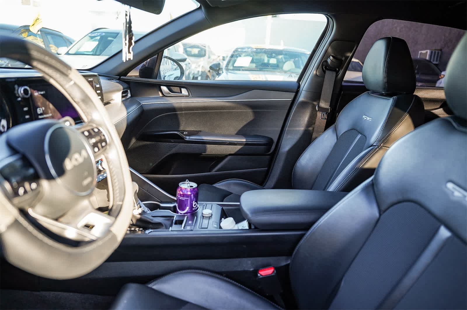 Thumbnail: 2022 Kia K5 - 17