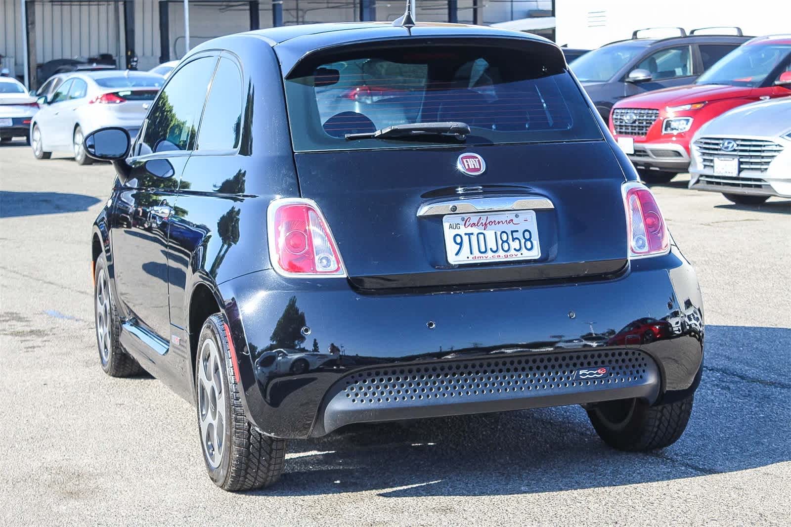 Thumbnail: 2019 Fiat 500e - 5
