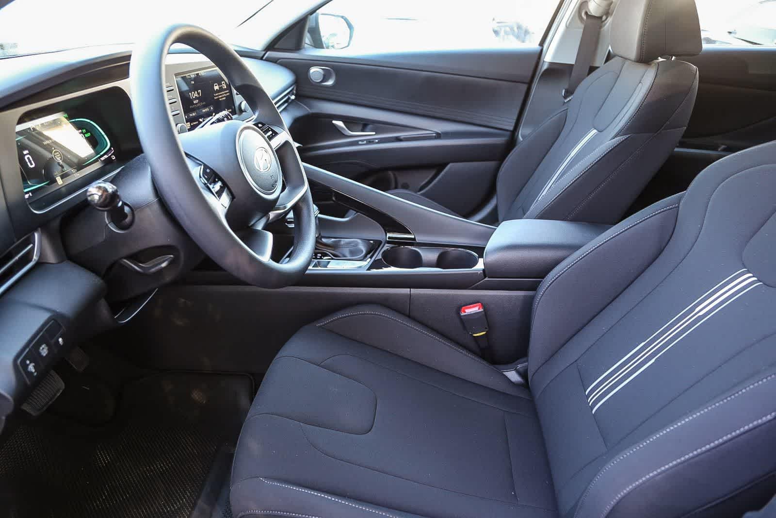 Thumbnail: 2026 Hyundai Elantra - 18