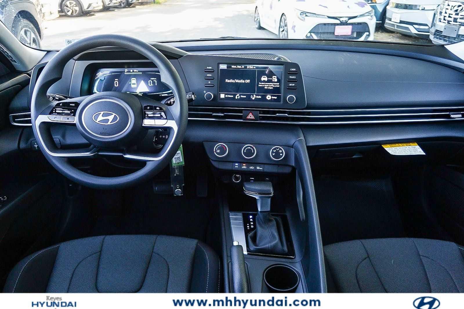 Thumbnail: 2026 Hyundai Elantra - 14