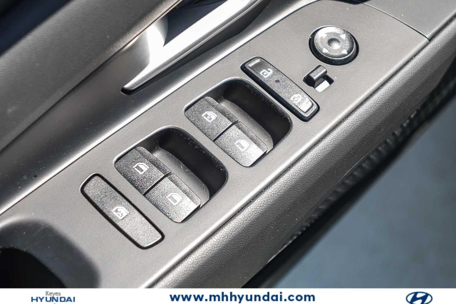 Thumbnail: 2026 Hyundai Elantra - 24