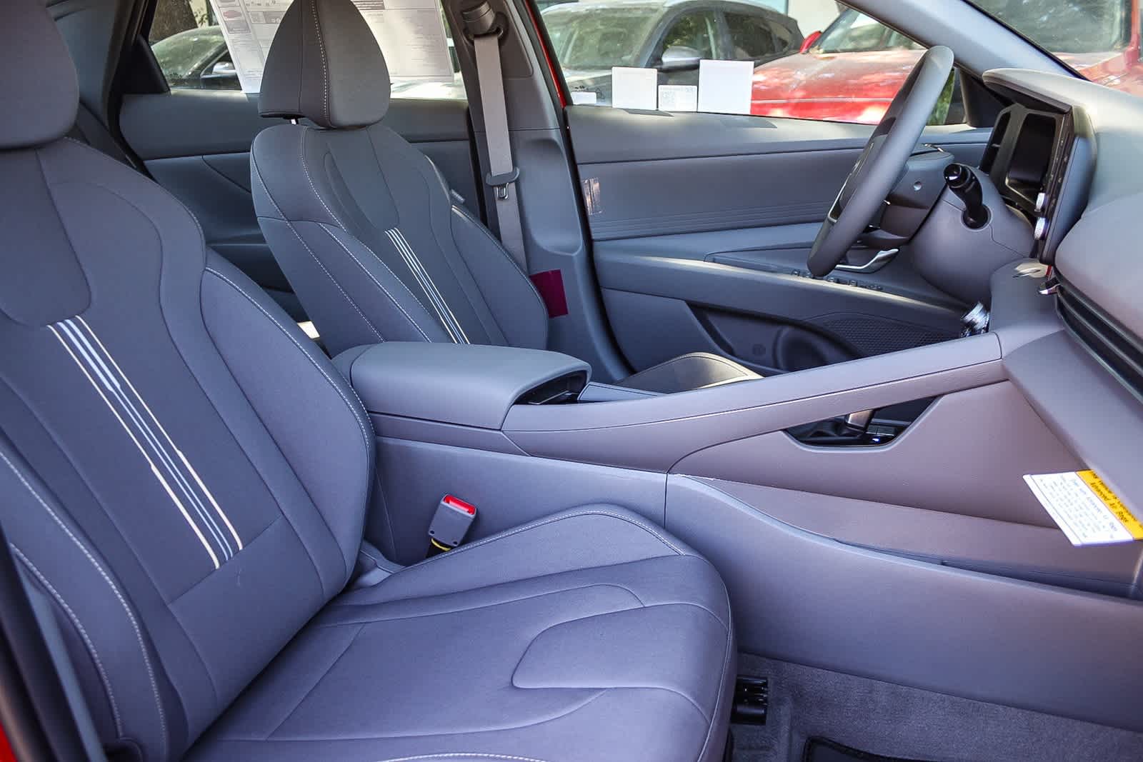 Thumbnail: 2025 Hyundai Elantra - 15