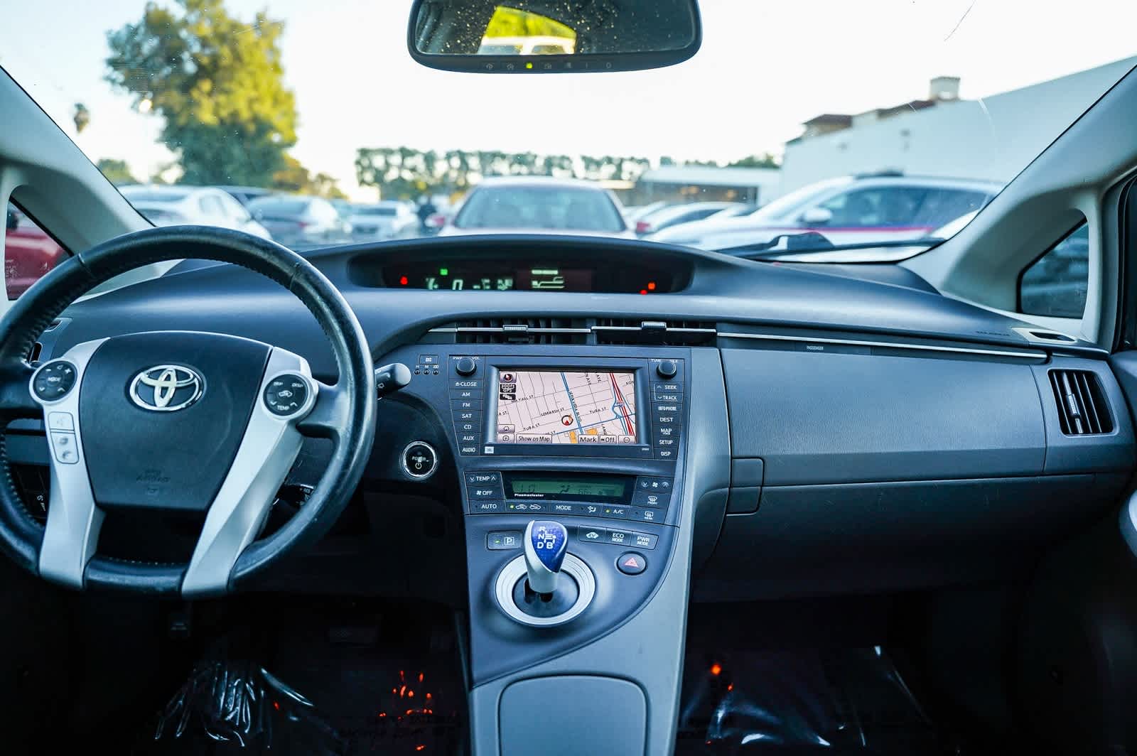 Thumbnail: 2010 Toyota Prius - 12