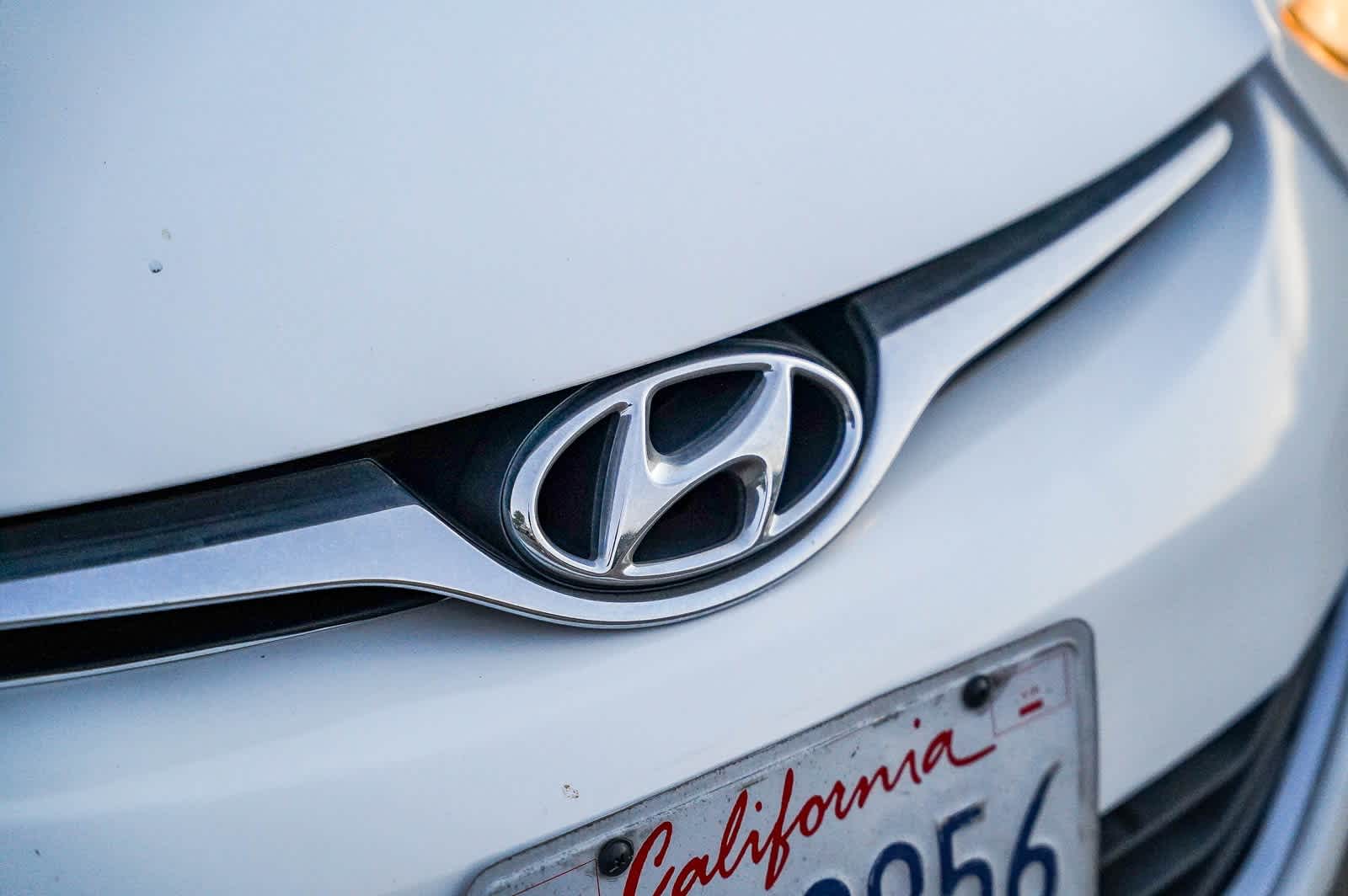 Thumbnail: 2016 Hyundai Elantra - 11