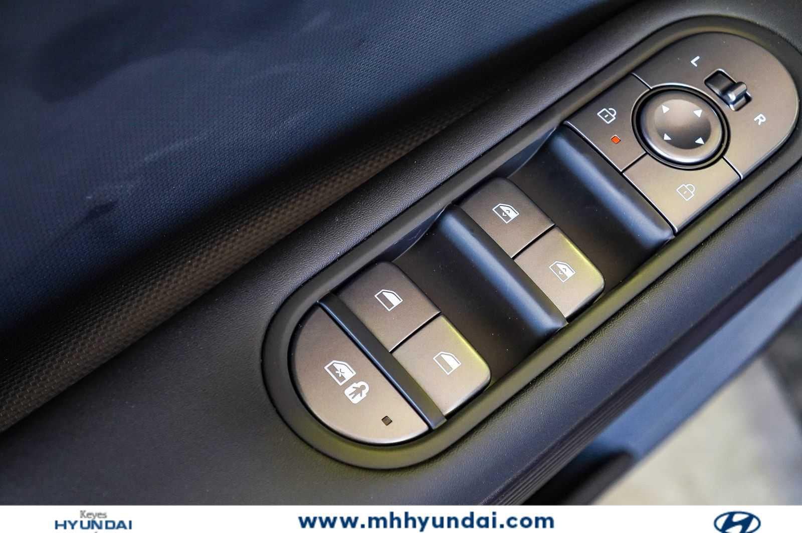 Thumbnail: 2026 Hyundai Ioniq 5 - 24