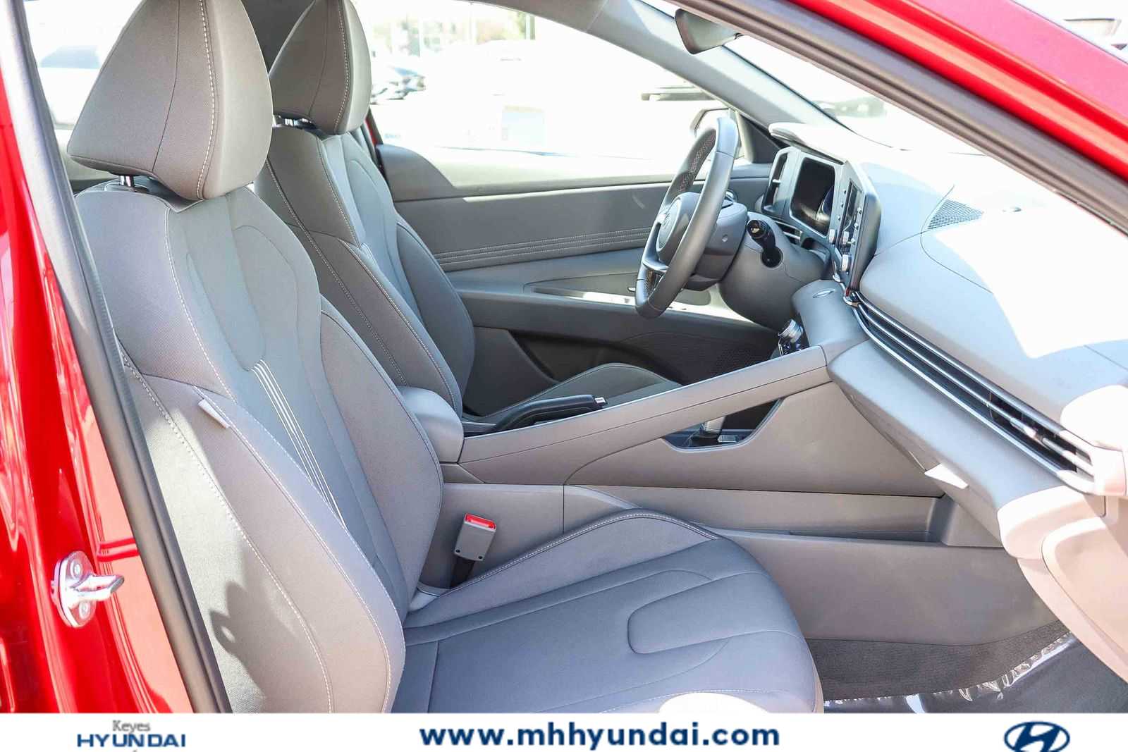 Thumbnail: 2025 Hyundai Elantra - 14