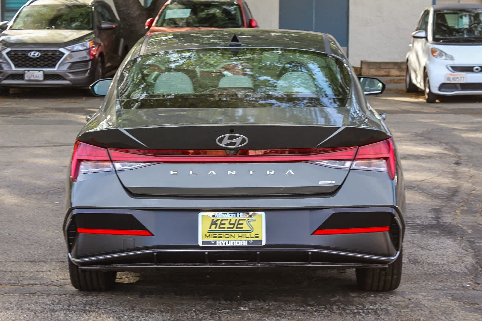 Thumbnail: 2025 Hyundai Elantra - 5