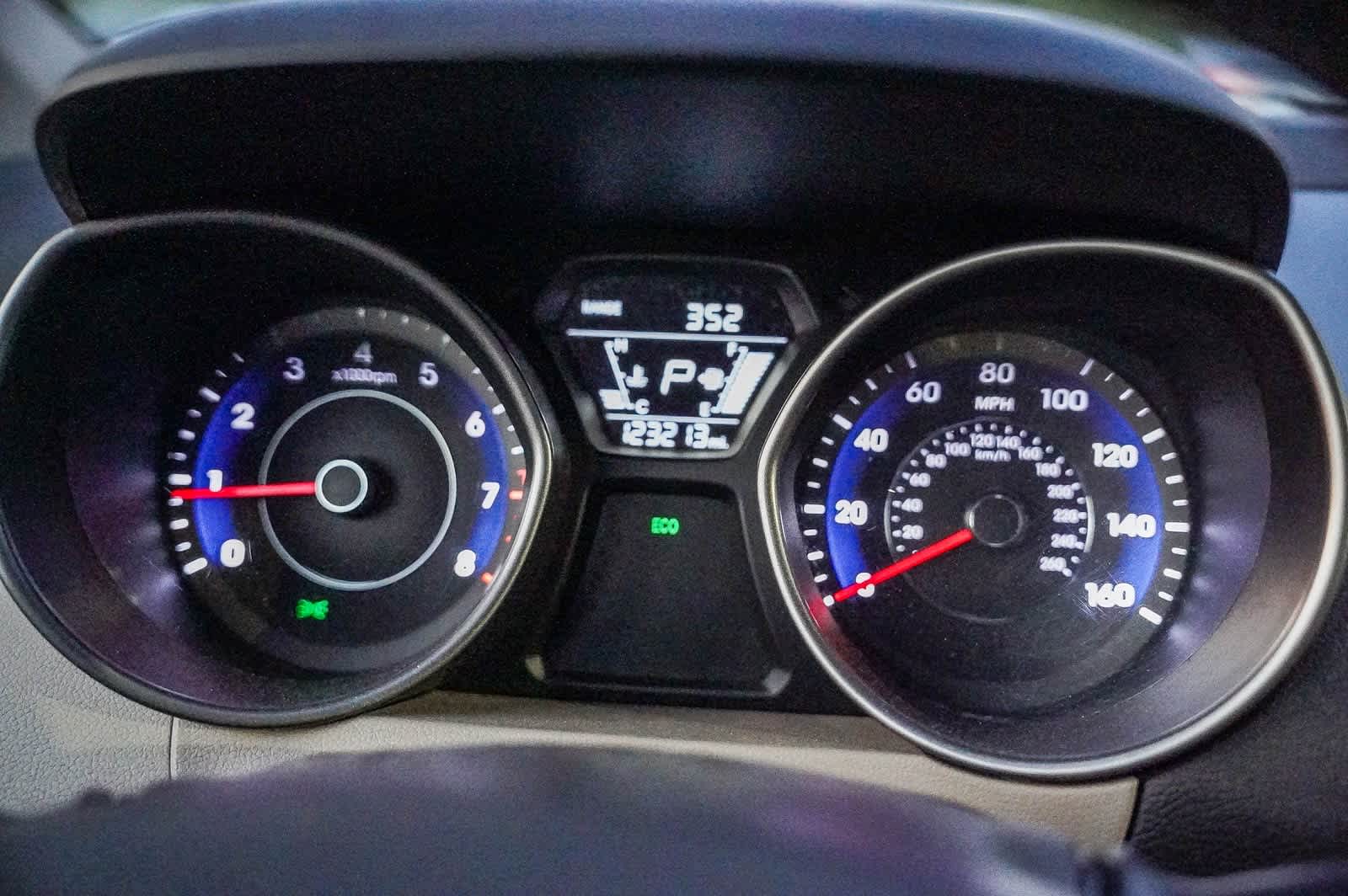 Thumbnail: 2016 Hyundai Elantra - 24