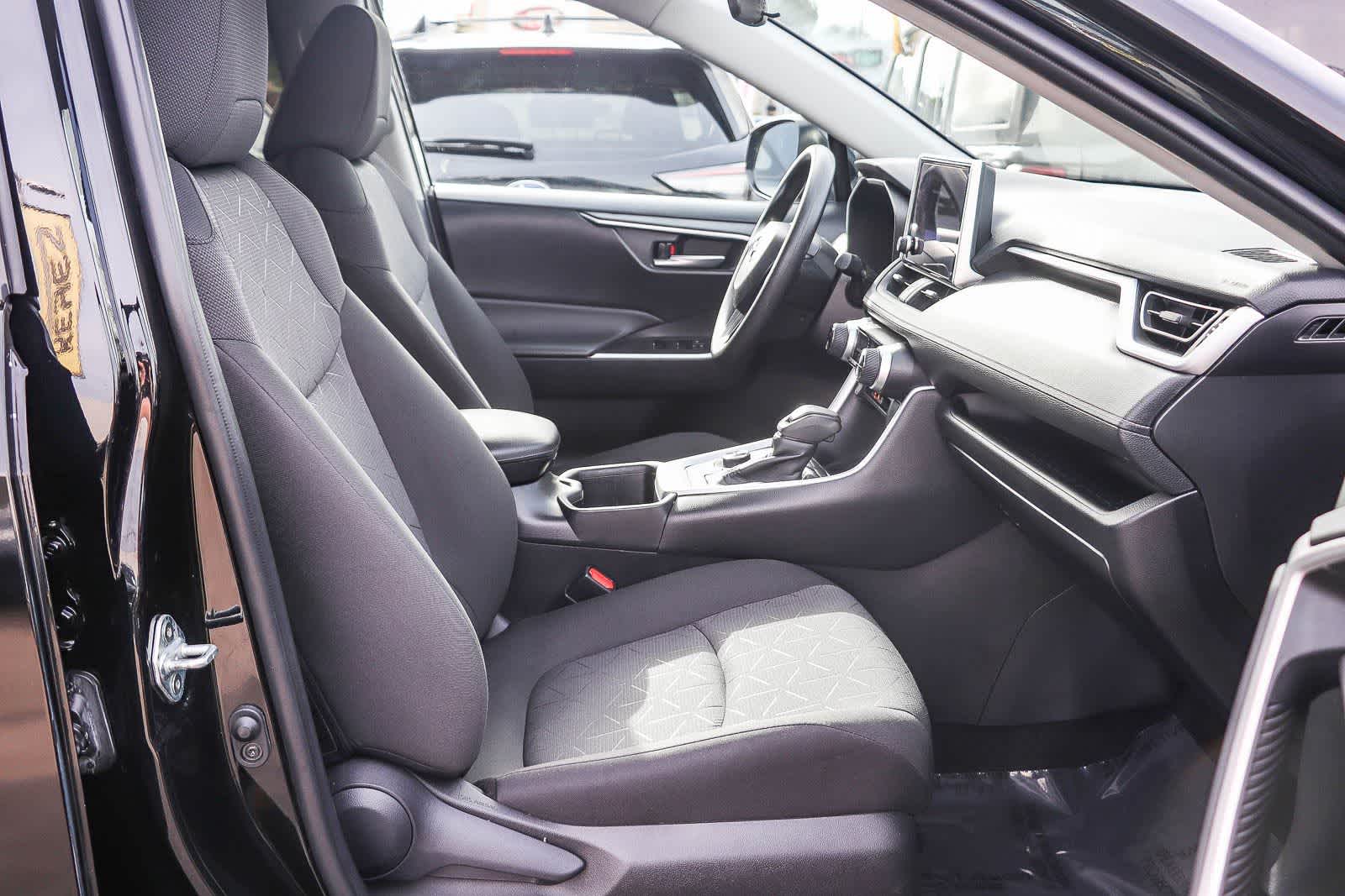 Thumbnail: 2024 Toyota RAV4 - 15