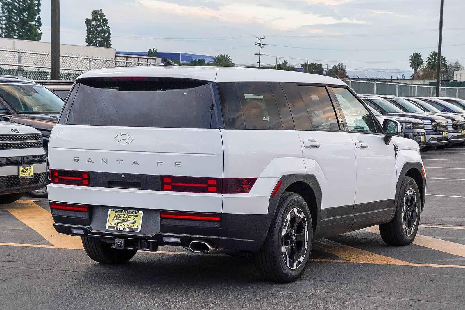 Thumbnail: 2026 Hyundai Santa Fe - 4