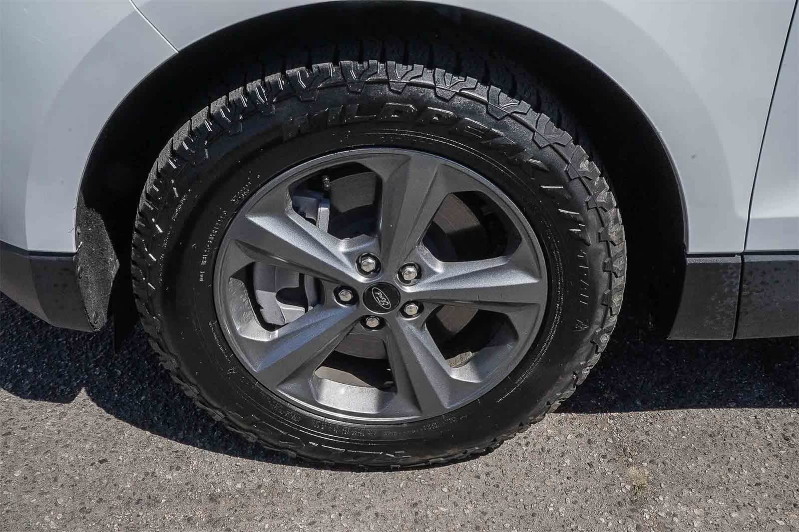 Thumbnail: 2023 Ford Edge - 8