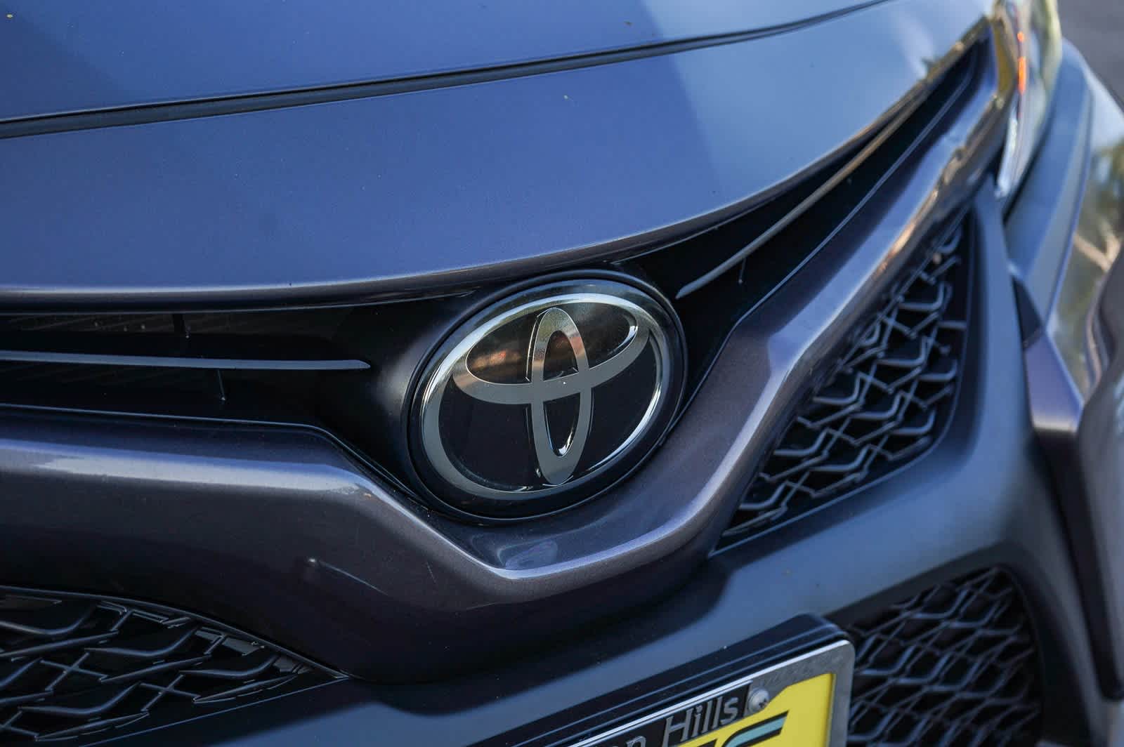 Thumbnail: 2019 Toyota Camry - 11