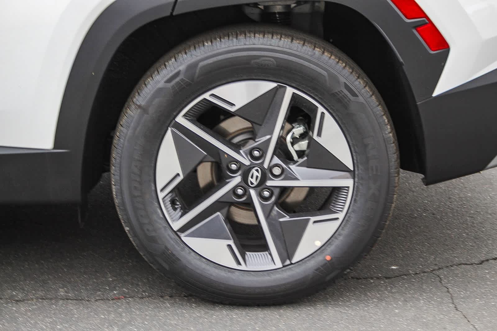 Thumbnail: 2025 Hyundai Tucson - 8