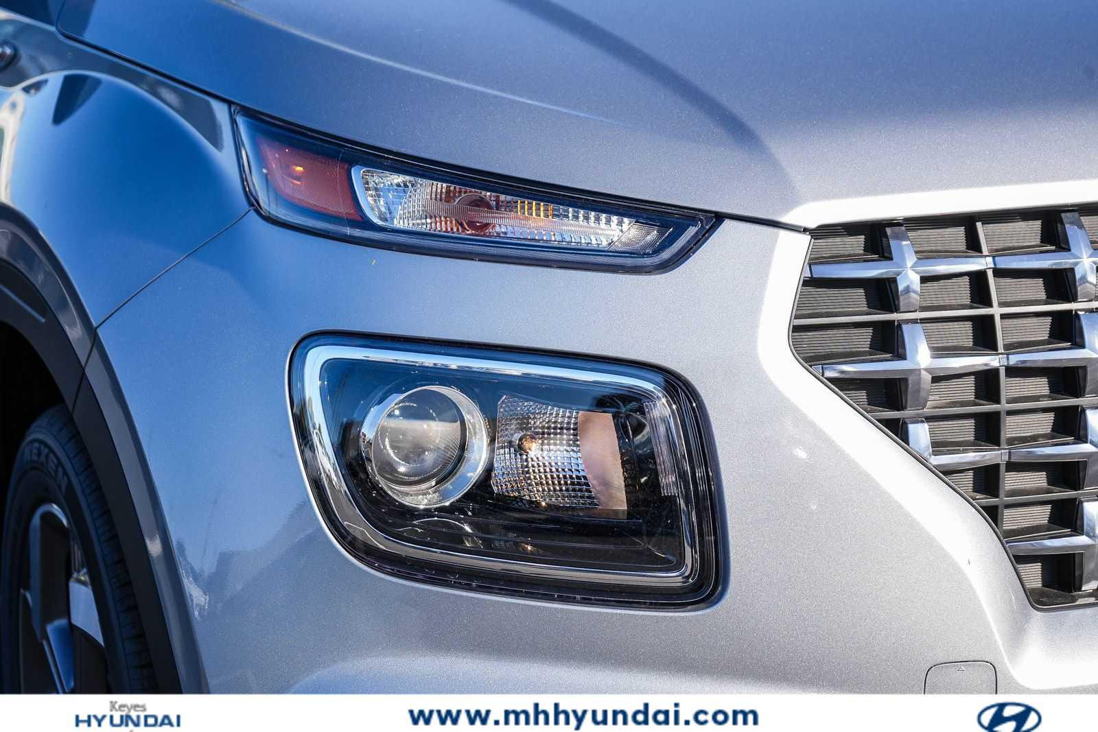 Thumbnail: 2026 Hyundai Venue - 4