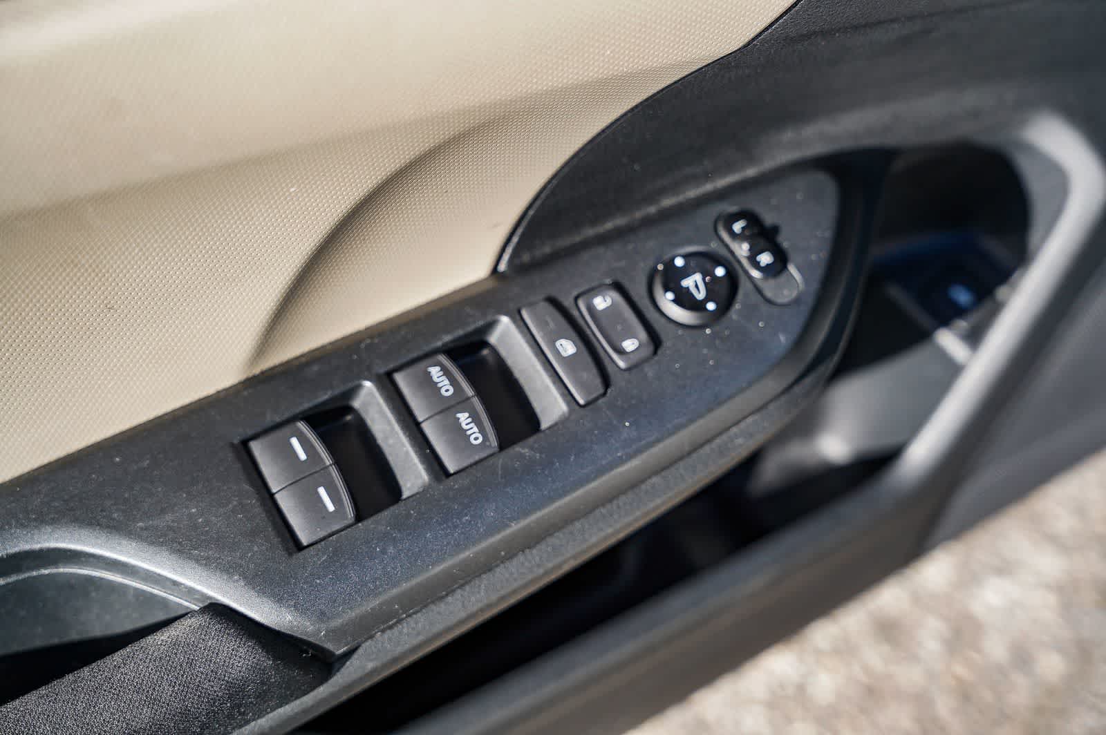 Thumbnail: 2016 Honda Civic - 16