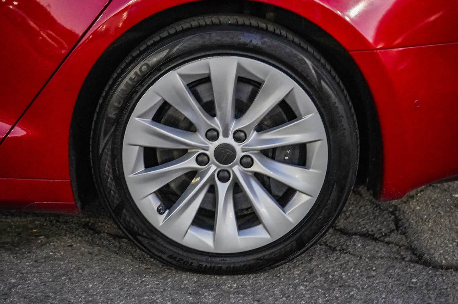 Thumbnail: 2017 Tesla Model S - 5