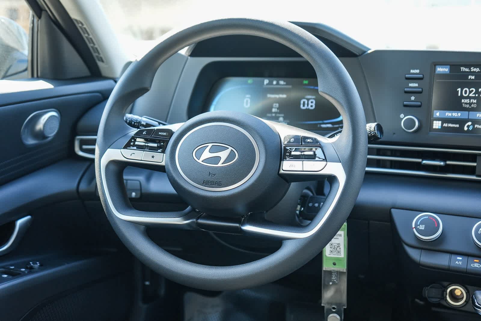 Thumbnail: 2025 Hyundai Elantra - 18