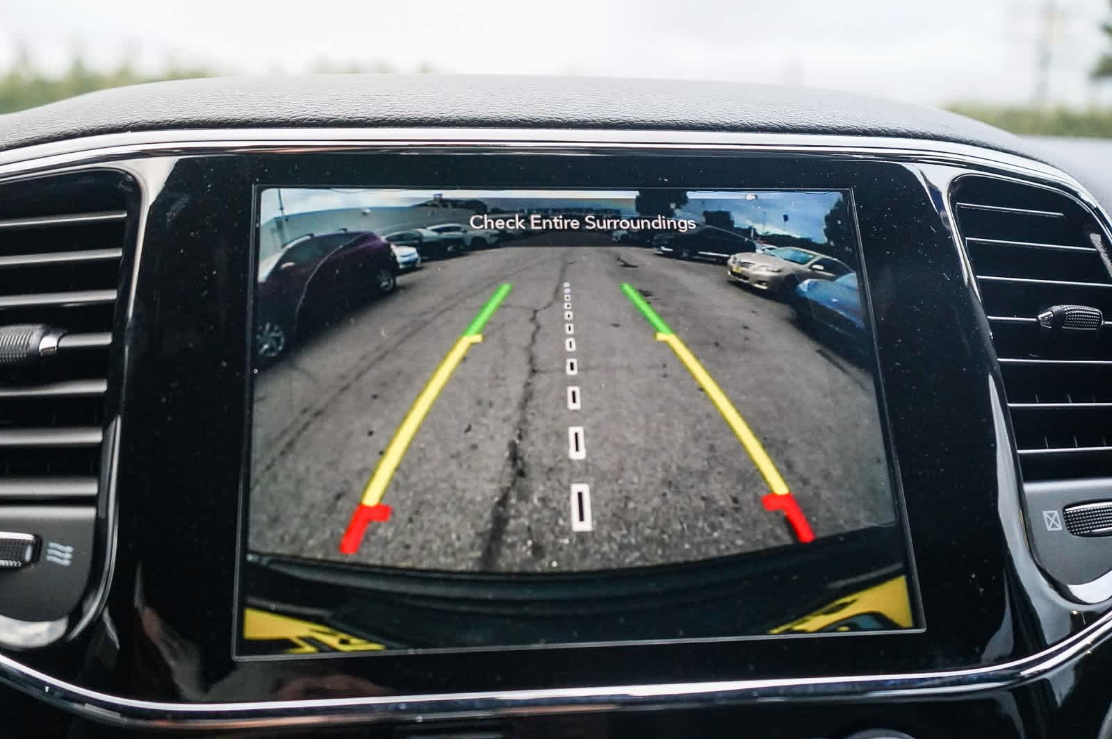 Thumbnail: 2020 Jeep Grand Cherokee - 24