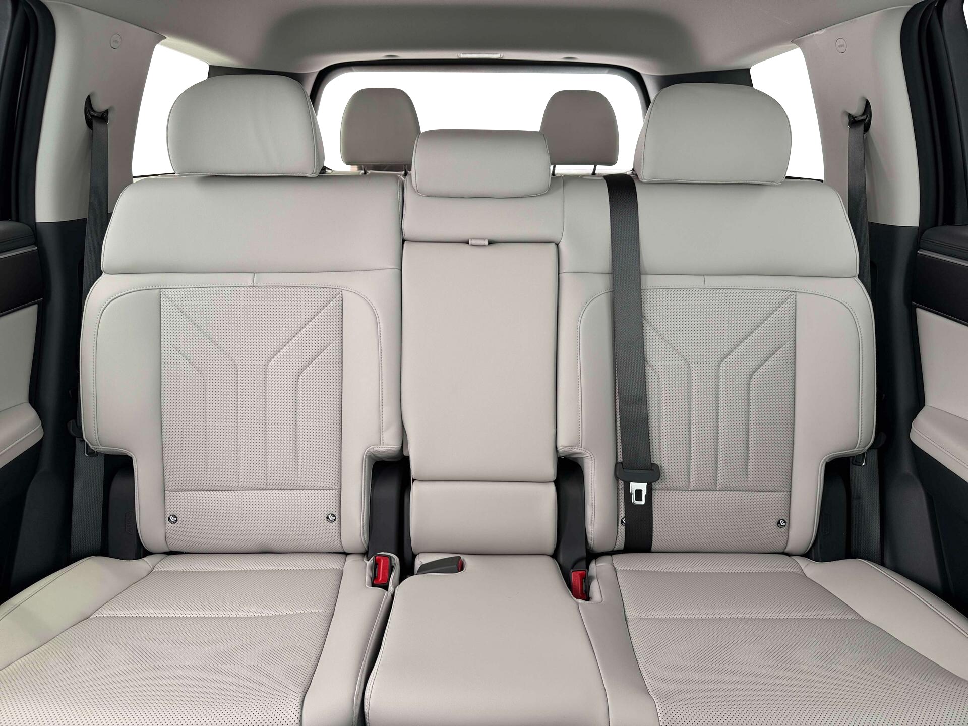 Thumbnail: 2026 Hyundai Santa Fe - 16