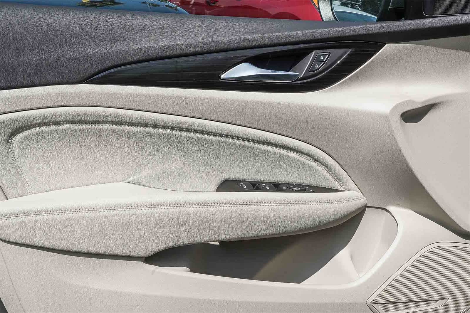 Thumbnail: 2019 Buick Regal - 18