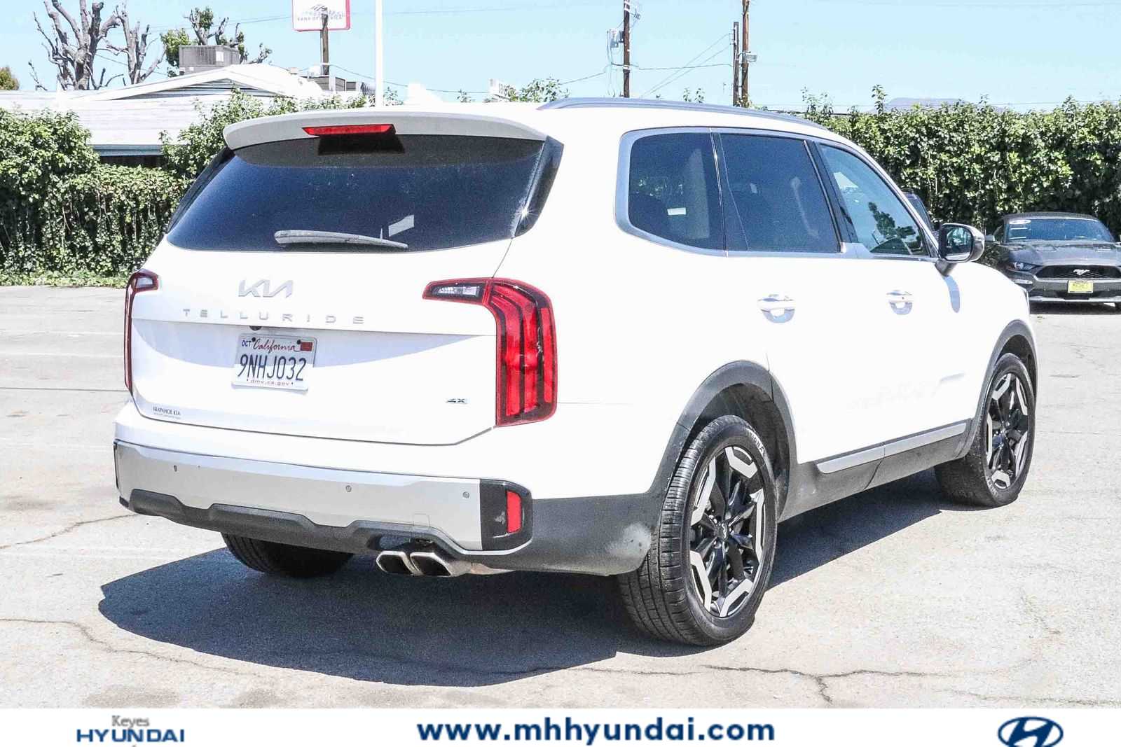 Thumbnail: 2023 Kia Telluride - 4