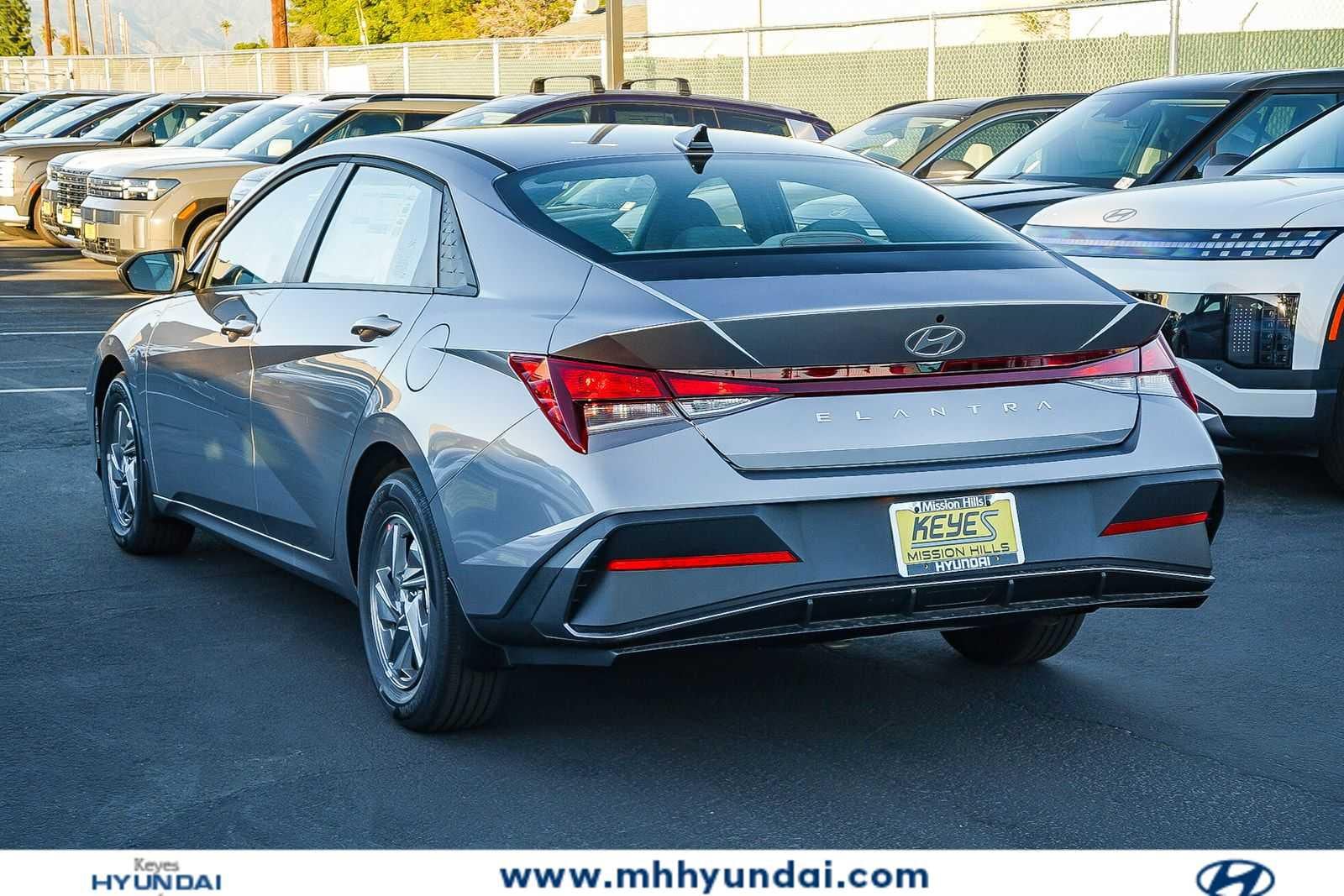 Thumbnail: 2026 Hyundai Elantra - 6