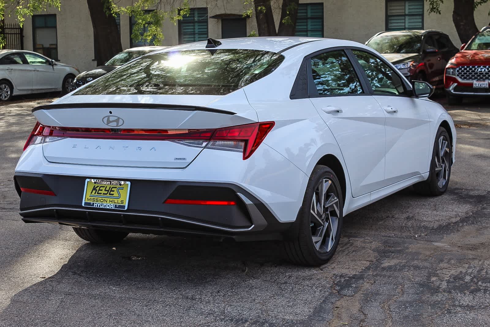 Thumbnail: 2025 Hyundai Elantra - 4