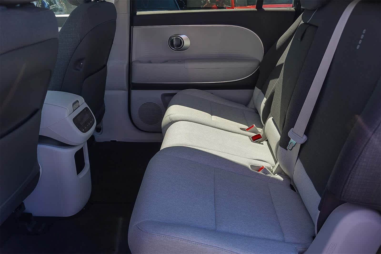 Thumbnail: 2026 Hyundai Ioniq - 22