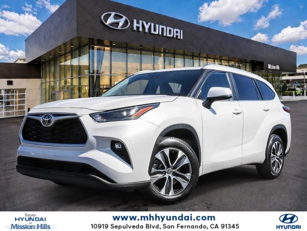 Used 2023 Toyota Highlander XLE SUV