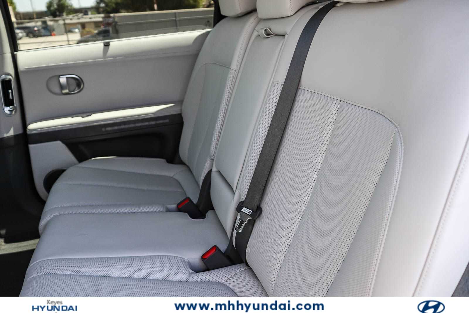 Thumbnail: 2024 Hyundai Ioniq 5 - 17