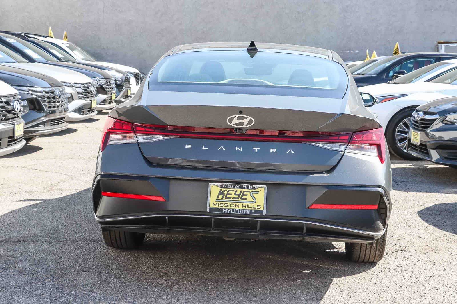 Thumbnail: 2025 Hyundai Elantra - 3