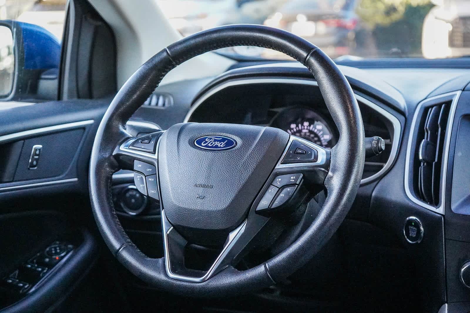 Thumbnail: 2018 Ford Edge - 15