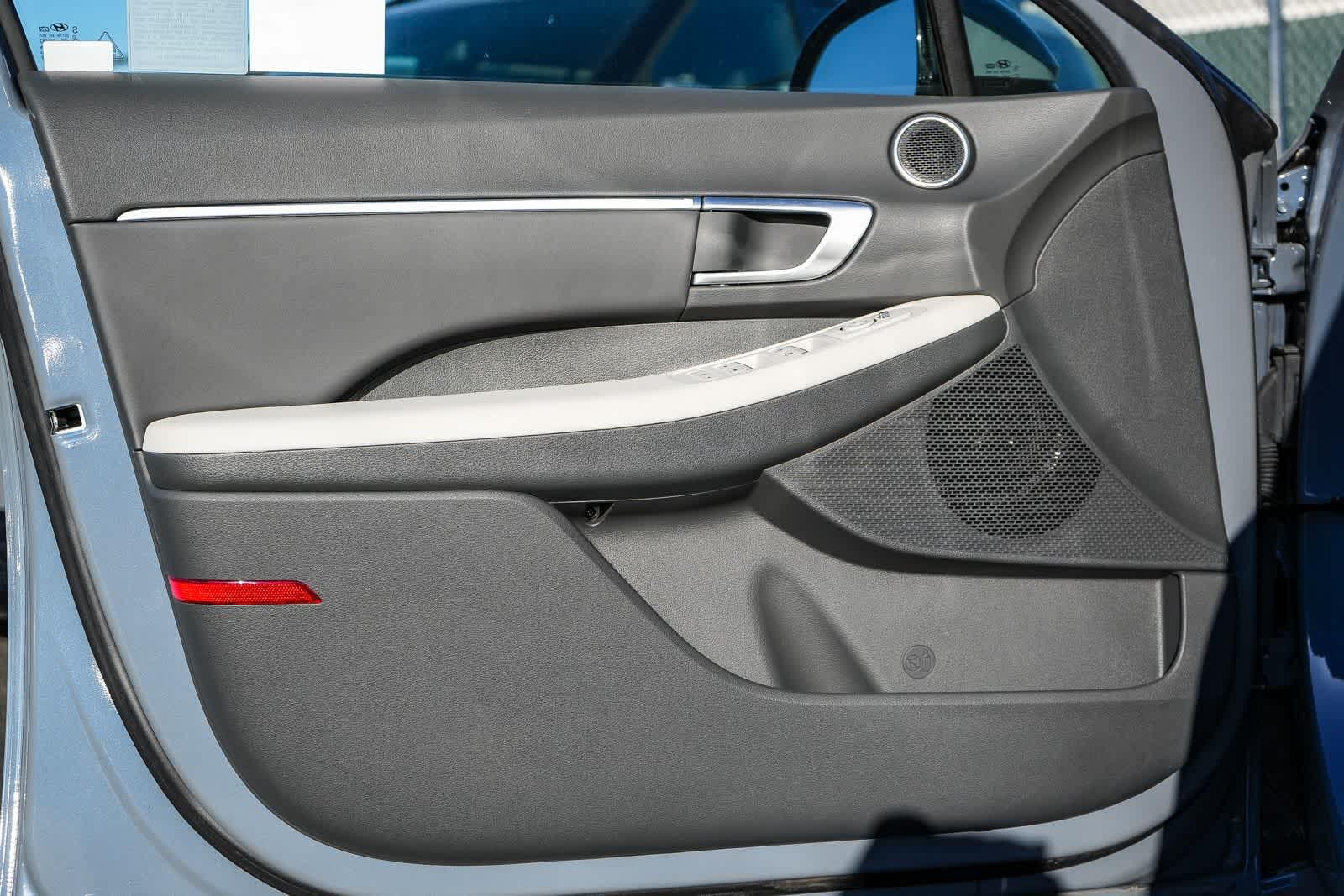 Thumbnail: 2025 Hyundai Sonata - 22