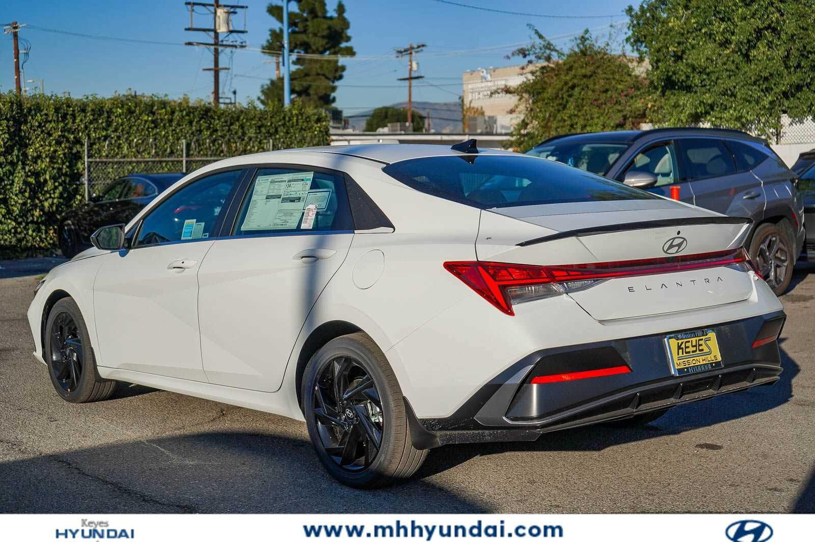 Thumbnail: 2026 Hyundai Elantra - 6