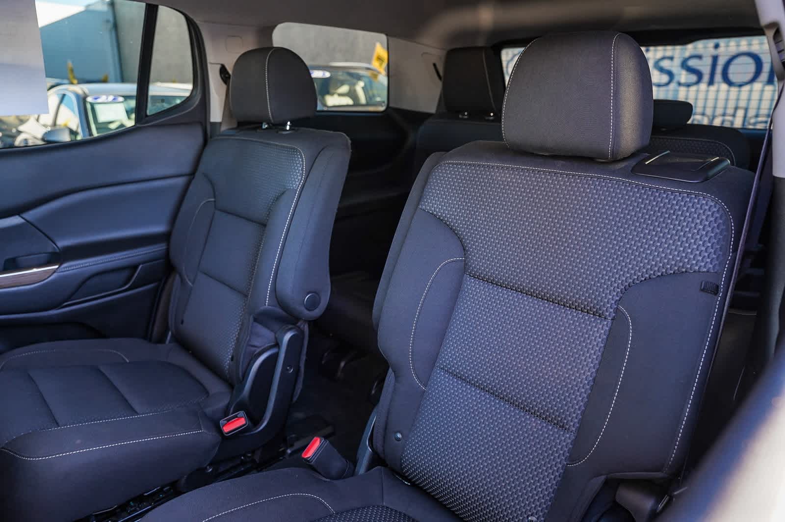 Thumbnail: 2022 GMC Acadia - 18