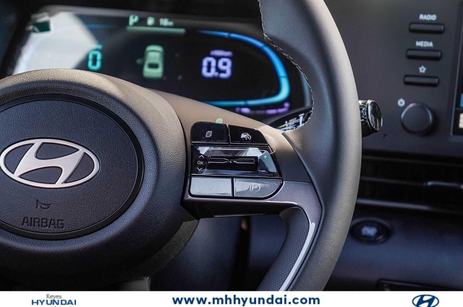 Thumbnail: 2026 Hyundai Elantra - 18