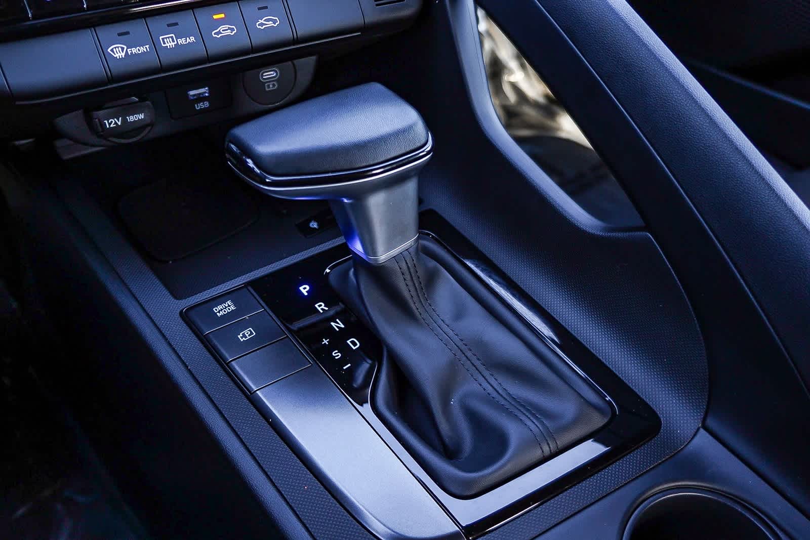 Thumbnail: 2025 Hyundai Elantra - 17