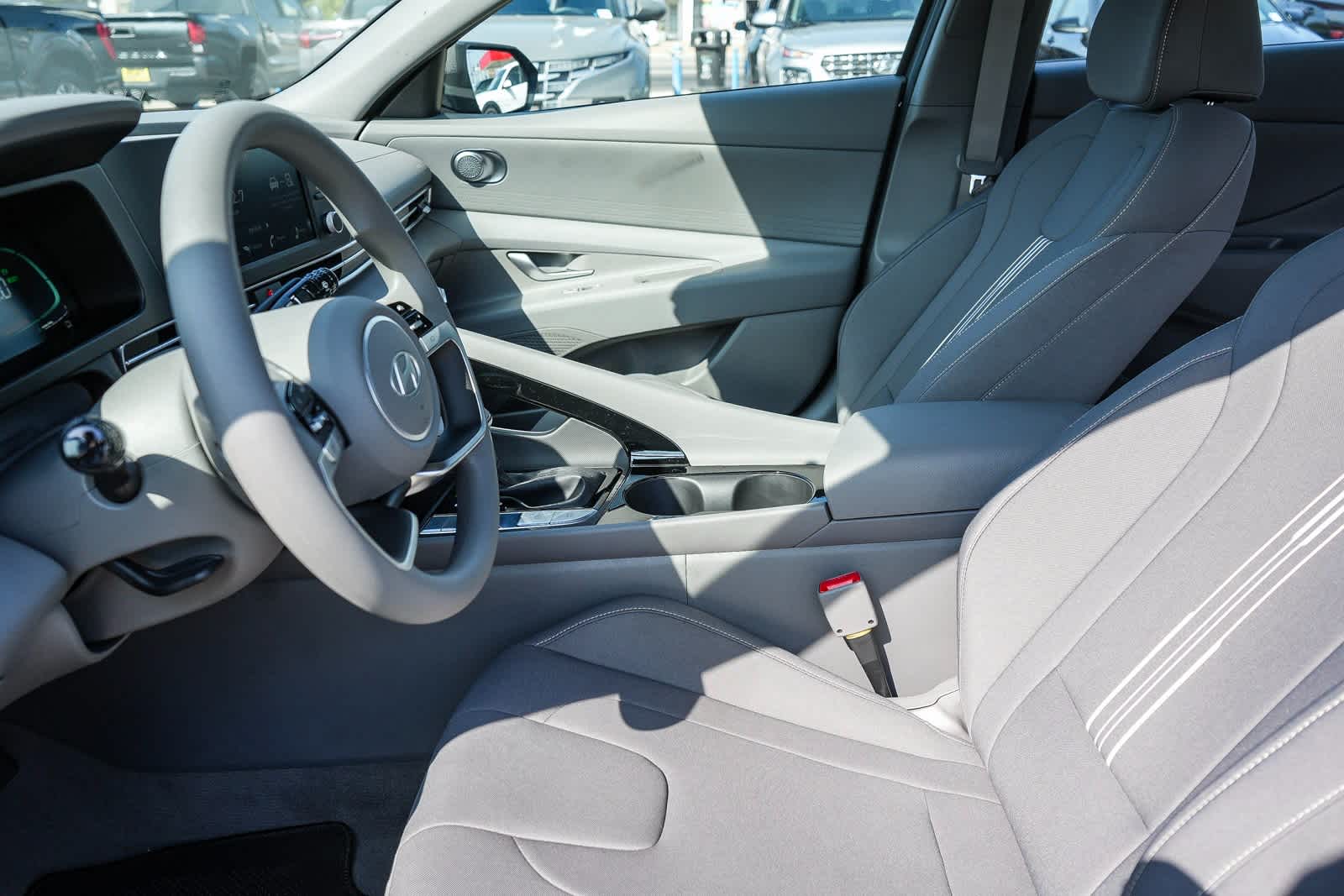 Thumbnail: 2025 Hyundai Elantra - 22