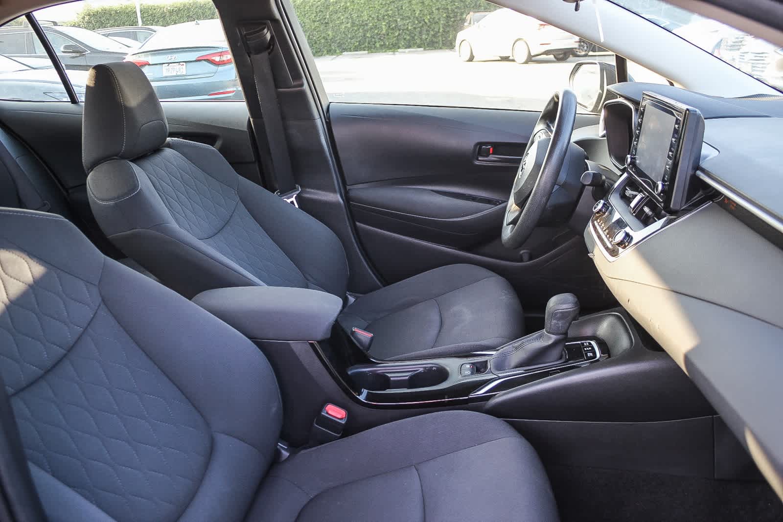 2022 Toyota Corolla LE 12
